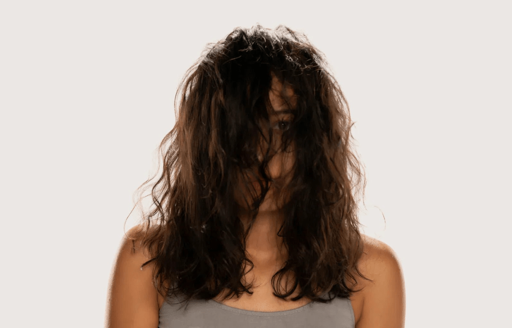 How do I stop my hair from being frizzy? - TOUCHBeauty