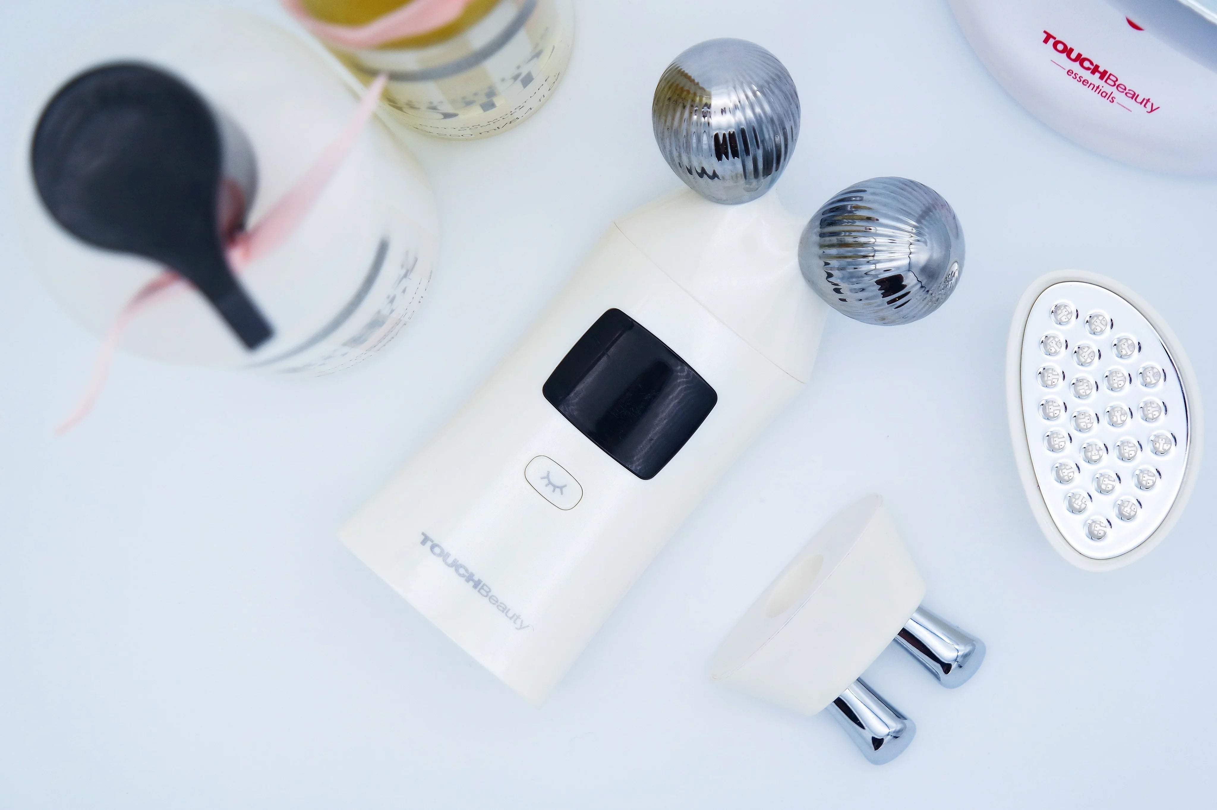 THE ULTIMATE FACE CONTOURING & TONING SYSTEM - MEET TRIFECTA - TOUCHBeauty